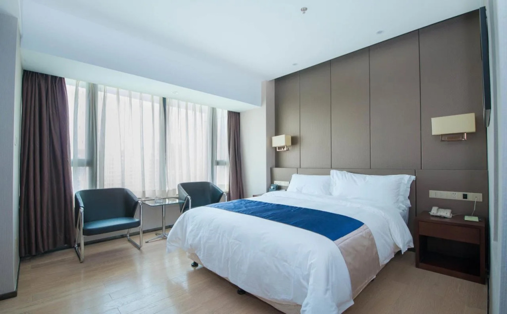 Foger Yacht Hotel