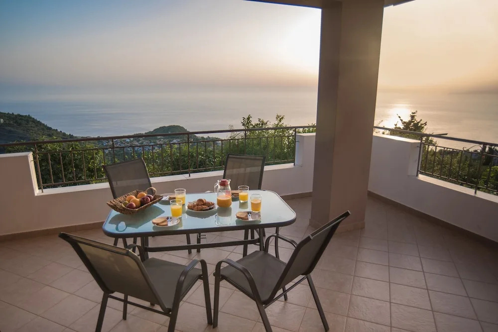 Lefkas Vacation House