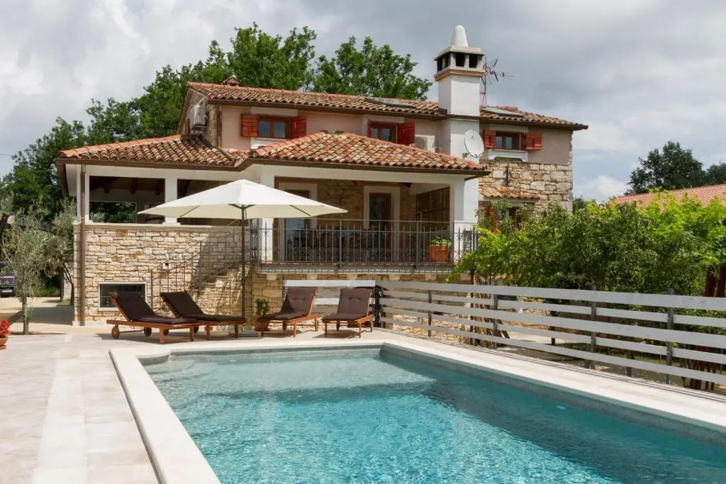 Holiday house Matija with a pool