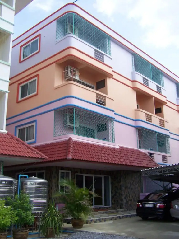 Somsri Apartment