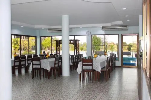 Menam Resort