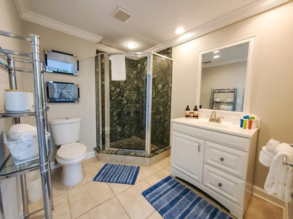 Paradise Awaits - Wkly 3 Bedroom Home