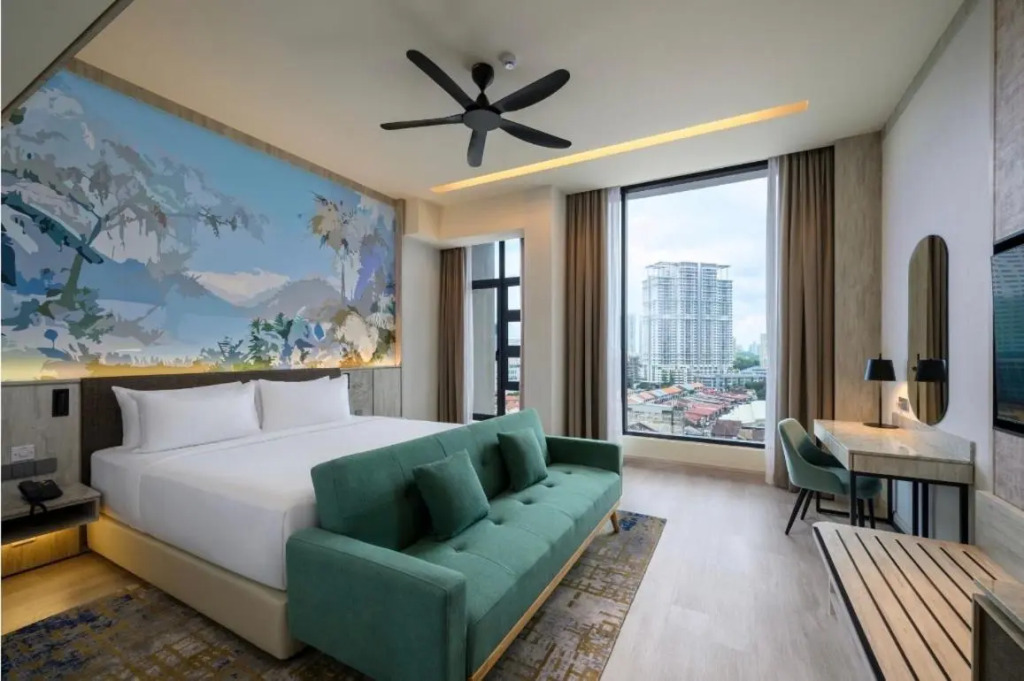 Fifth Avenue Hotel