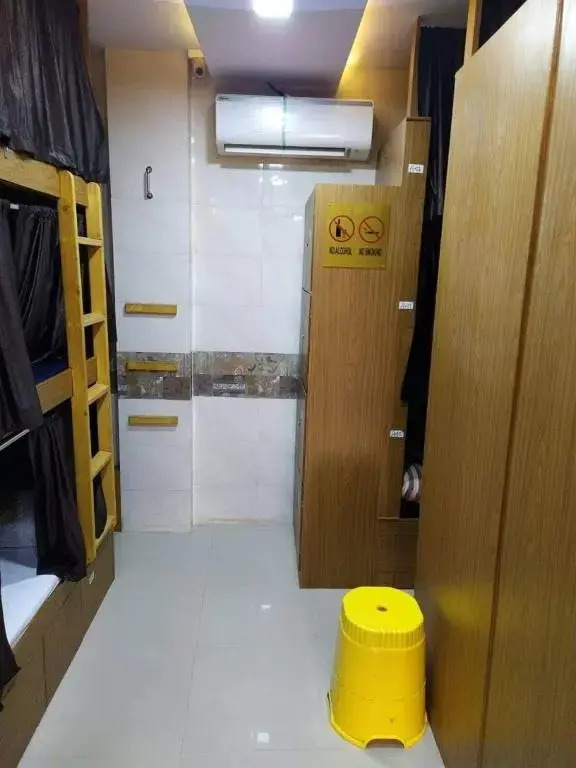 Super Dormitory AC DELUXE