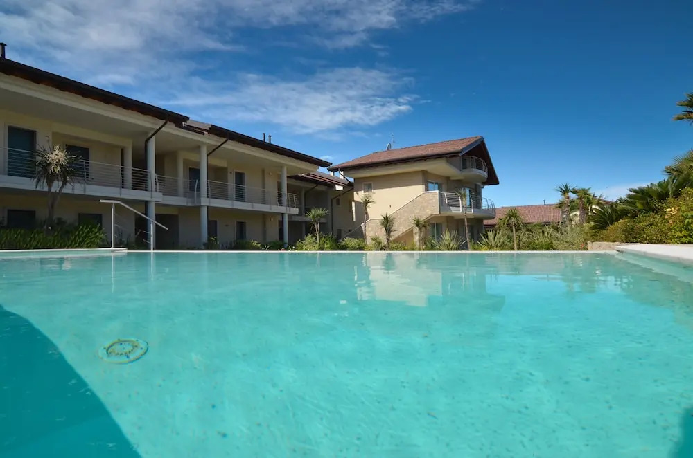 Sirmione Halldis Apartments