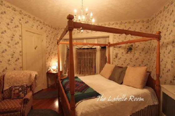 Waverly Inn
