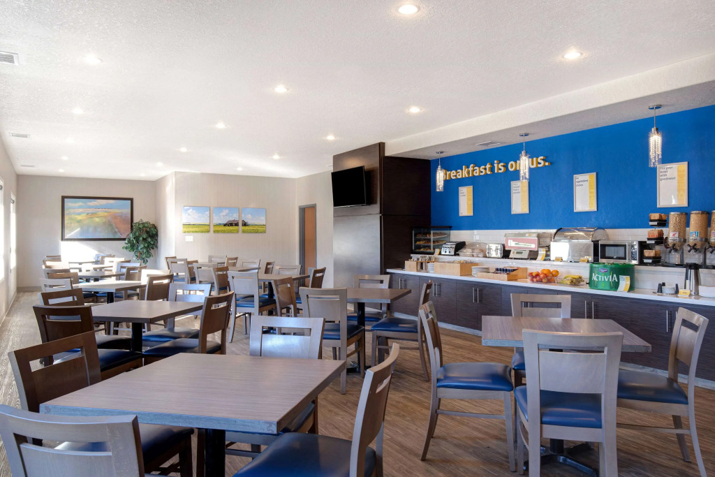 Days Inn & Suites by Wyndham Yorkton