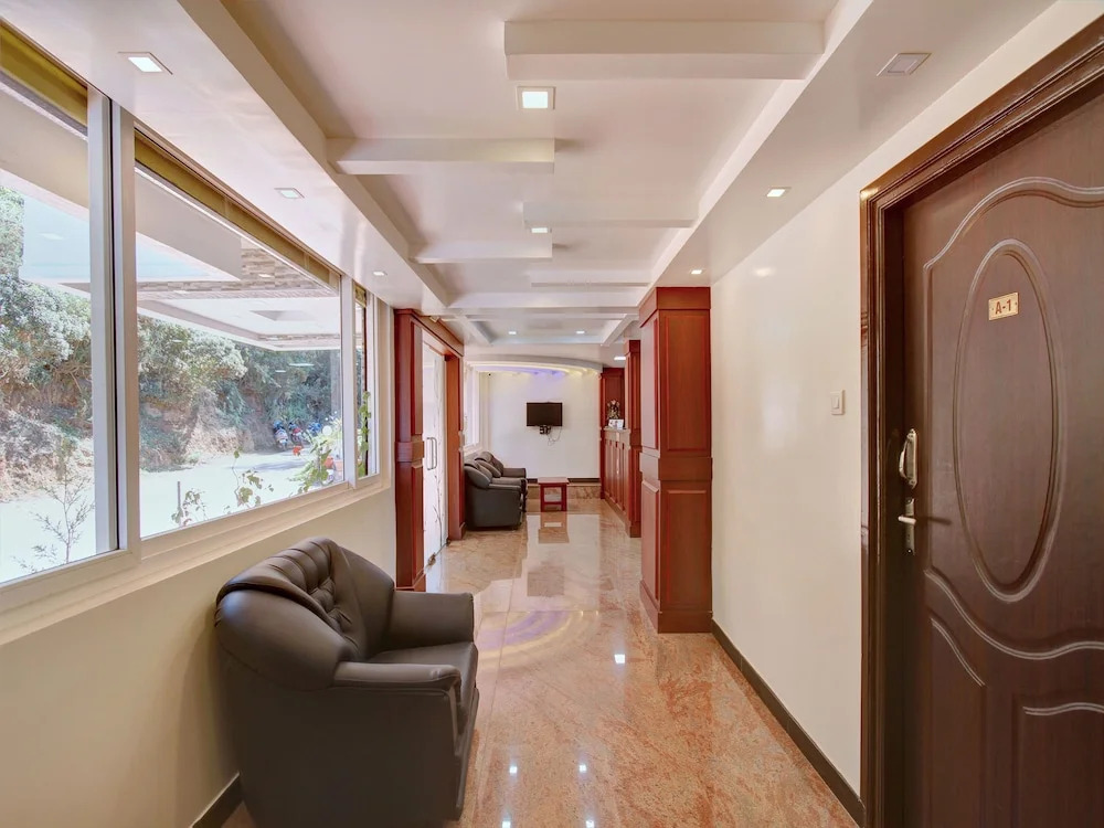 OYO 8732 Hotel Ultimate