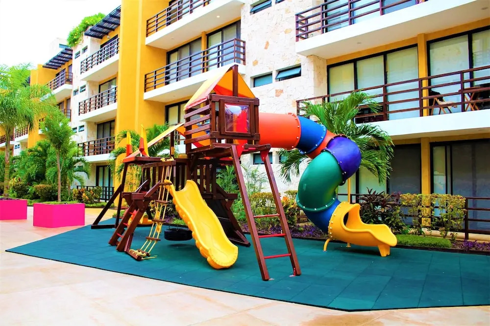 Lovely 2BR Condo in perfect neighborhood by Happy Address