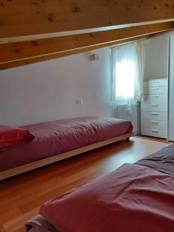 Incantevole appartamento con piscina e vista monti