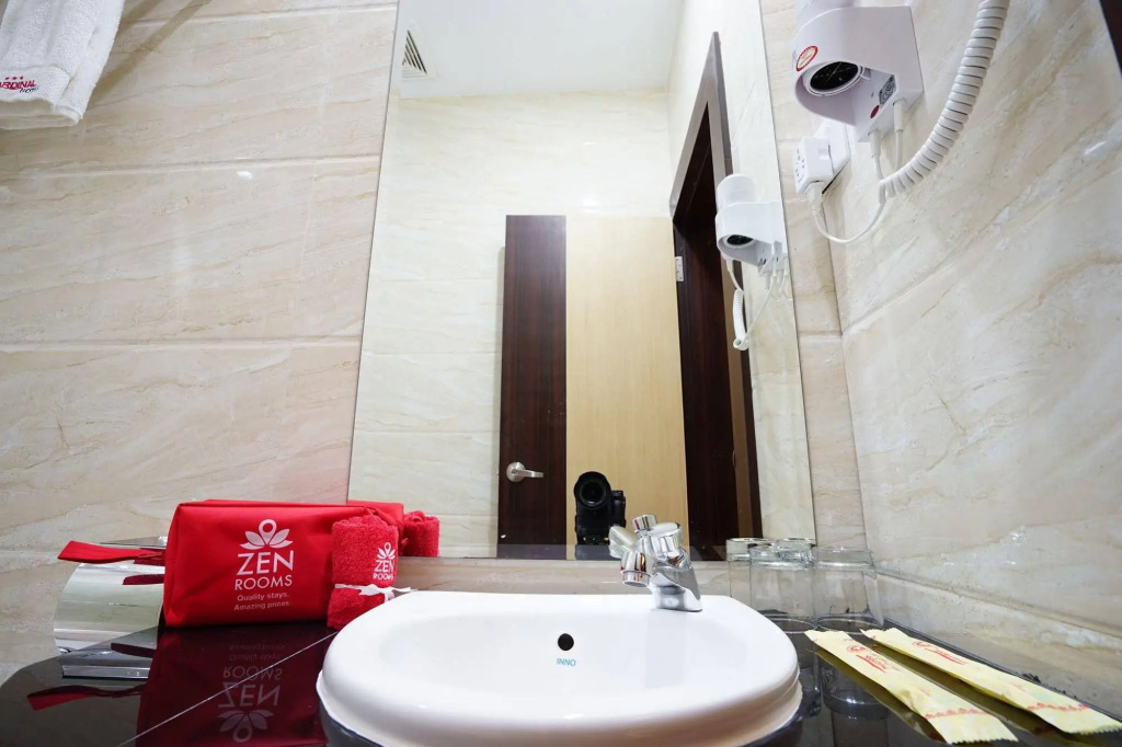 ZEN Rooms Jalan Pembangunan Nagoya