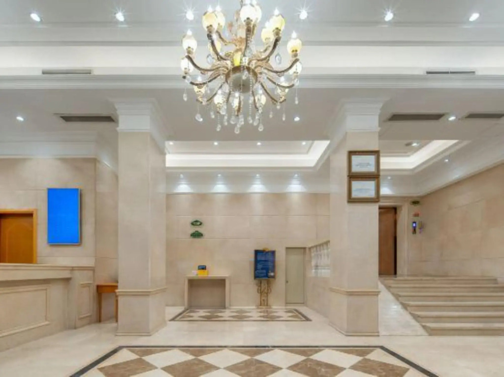 Chihao Hotel (Shenzhen Shiyan Hongfa World Store)