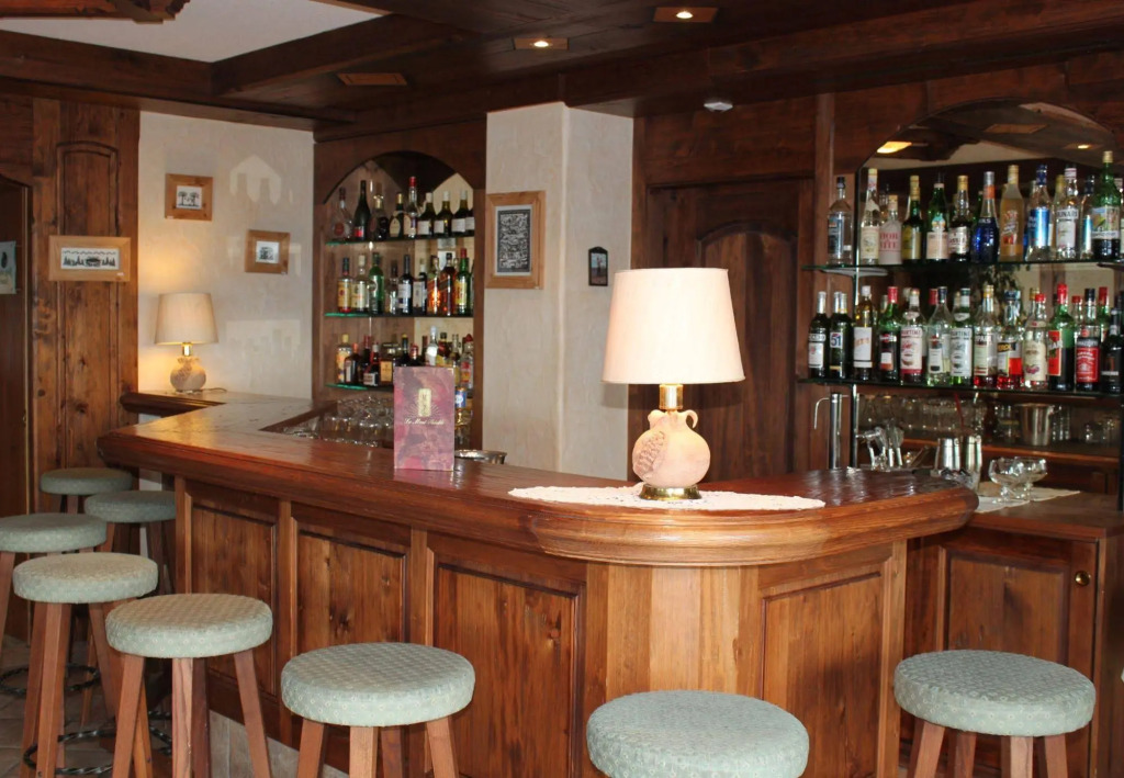 Hotel-Restaurant Le Mont Paisible, Crans-Montana