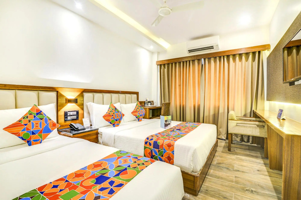 FabHotel Urban Court