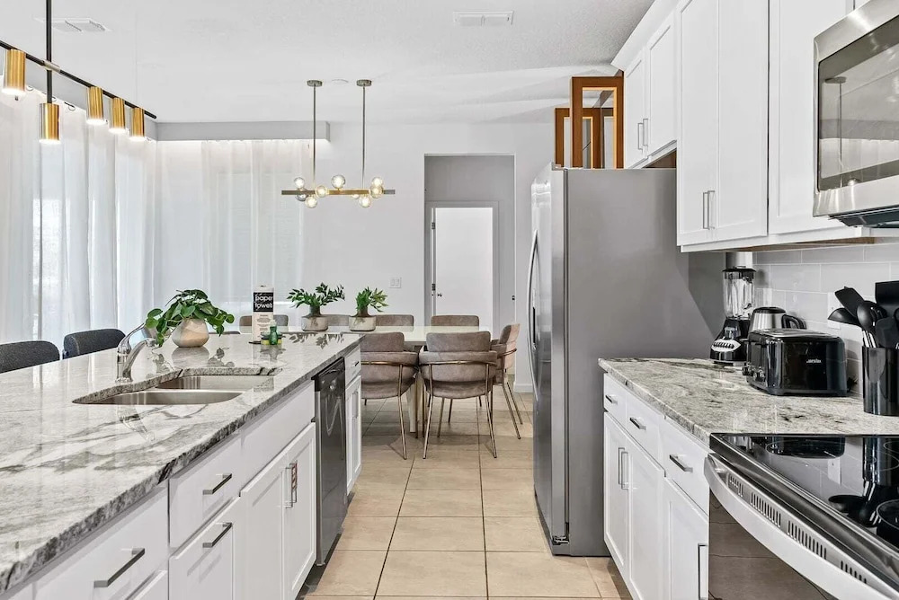 Luxury 8BR Private Pool Family Villa Near Disney