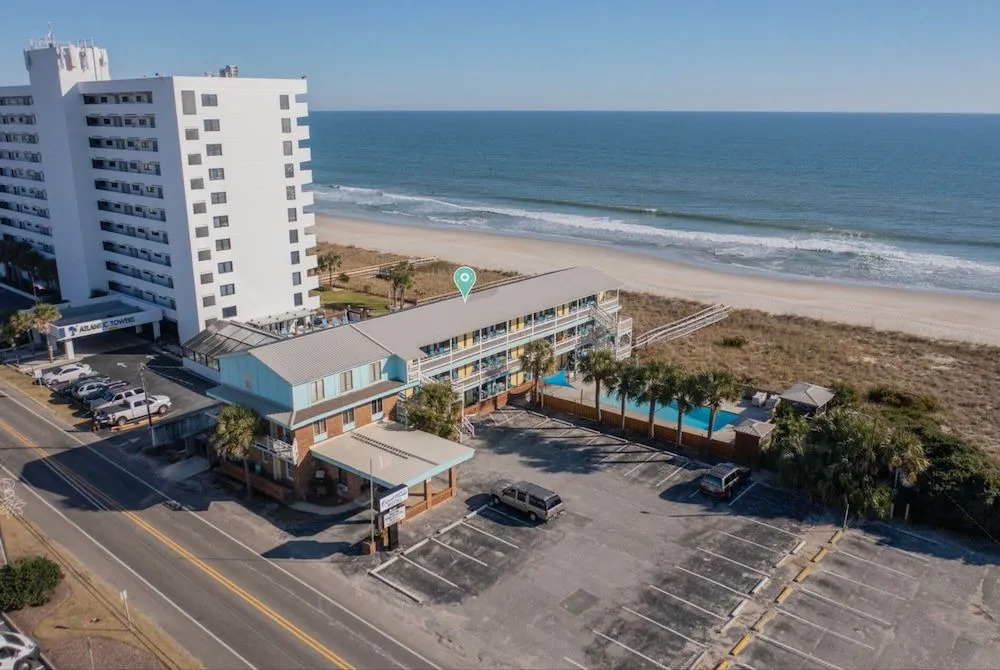 Oceaneer Hotel