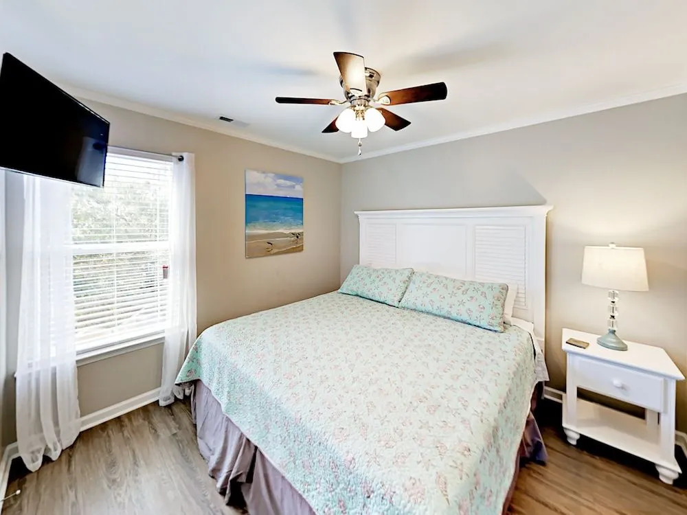 S Kings #1158 - 7 Br Home