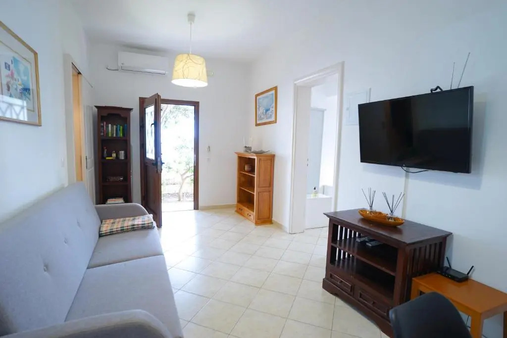 Fira Central Apartments with Veranda