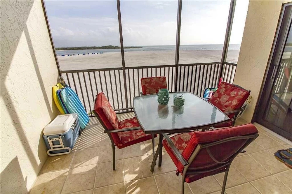 Carlos Pointe 333 - Two Bedroom Condo