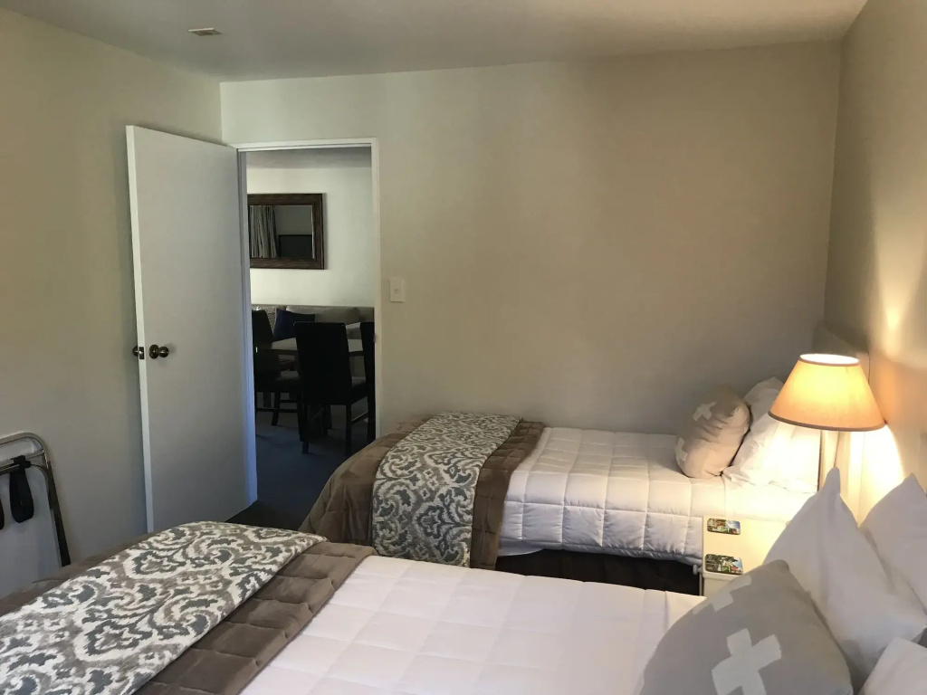 Tuscana Motor Lodge