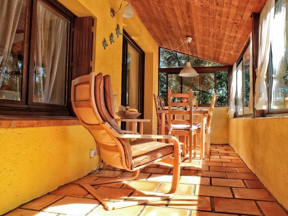 Spacious Holiday Home in Anglars-nozac With Swimming Pool