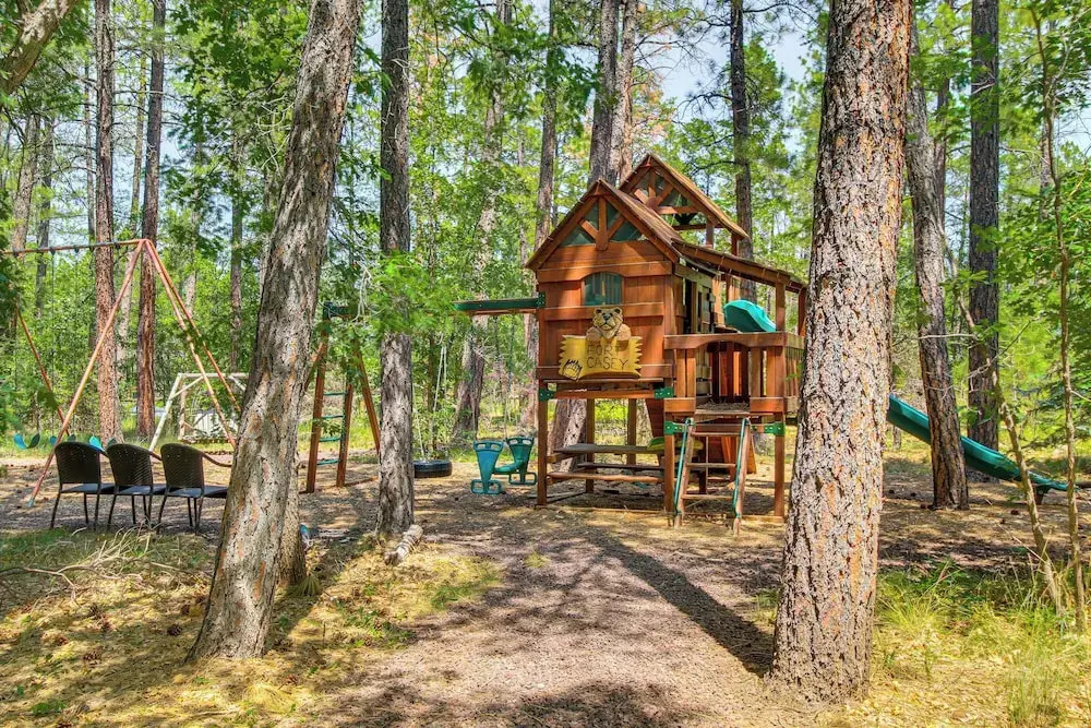 Ski, Hike & Relax Fireside! Pinetop Family Retreat