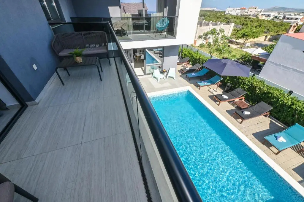 Pool Villa Vistamar