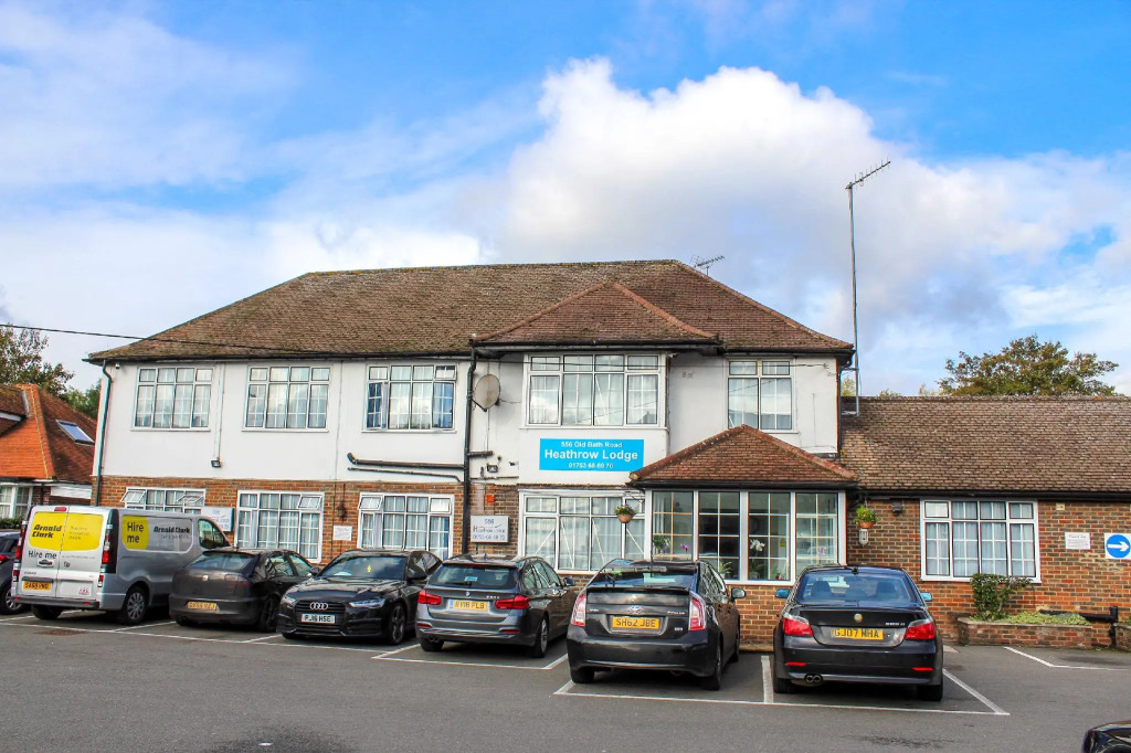 Heathrow Lodge