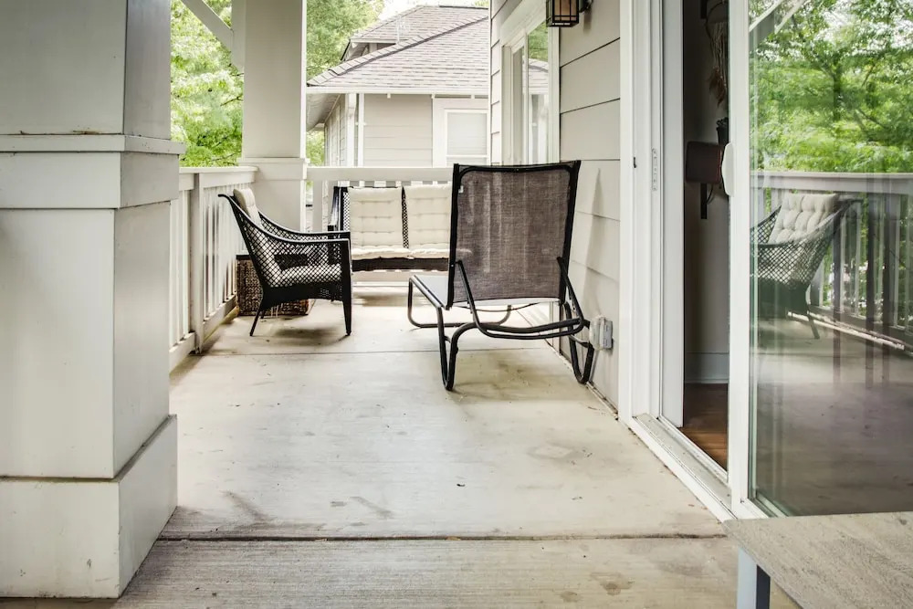 Trendy NODA Apts with Balcony