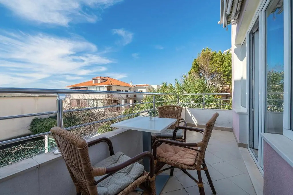 Bilin san apartments