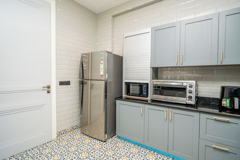 ELIVAAS Prive Suntuarios Casa Iris 4BHK