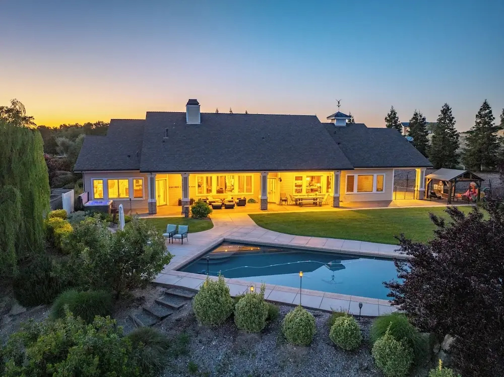 Frontier Farmhouse