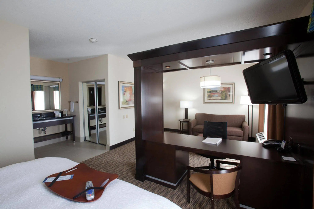 Hampton Inn & Suites Dallas I-30 Cockrell Hill, Tx