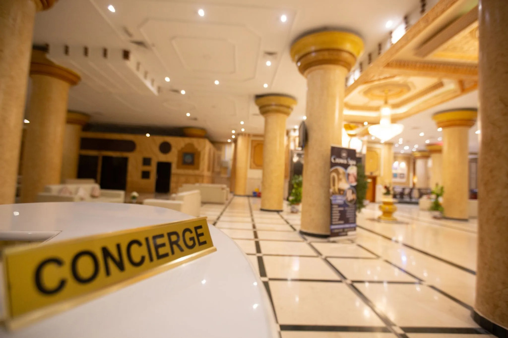 Crown Palace Hotel