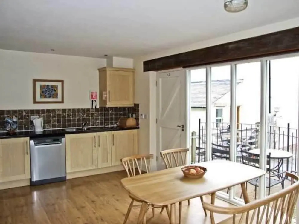 3 Coach House Mews