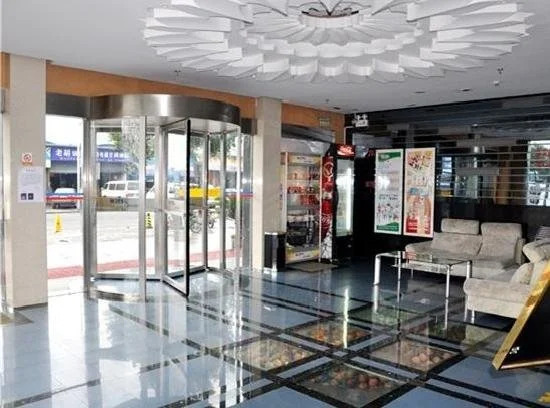 Motel168 East Bai Zhang Road Inn