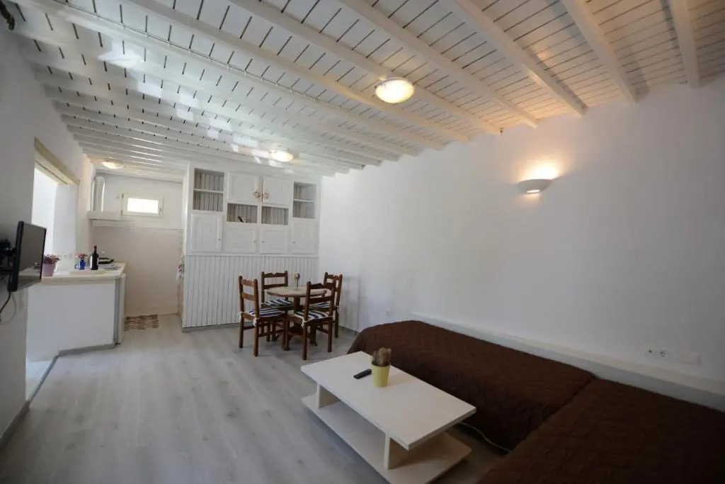 Andrianis Guest House