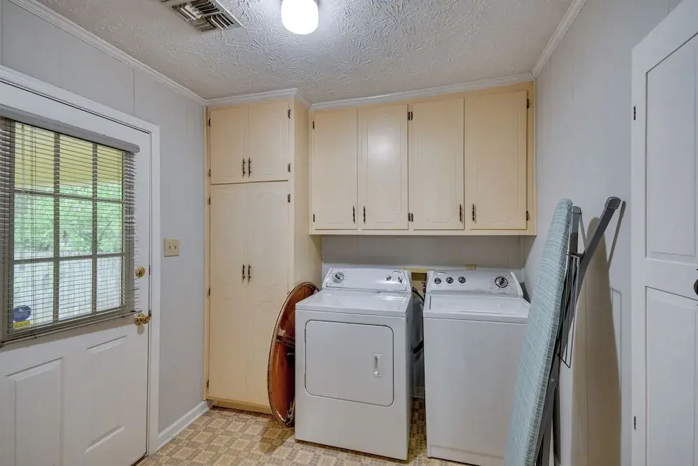 Spacious Downtown Montgomery Home w/ Yard, Patio