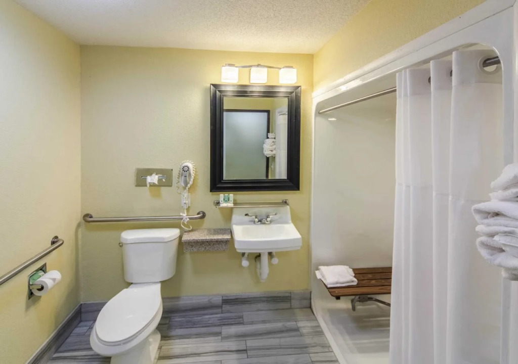 Quality Inn Decatur near US-224