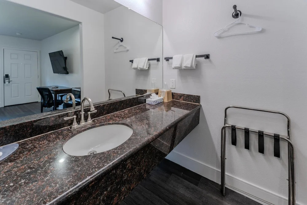 Monterey Surf Inn