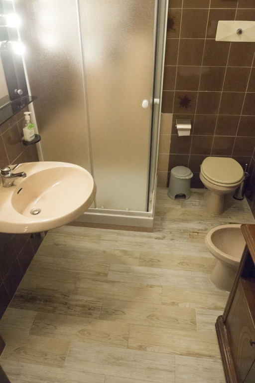 Spacious and Beautiful 60 sqm Apartment in the Very Heart of Bologna