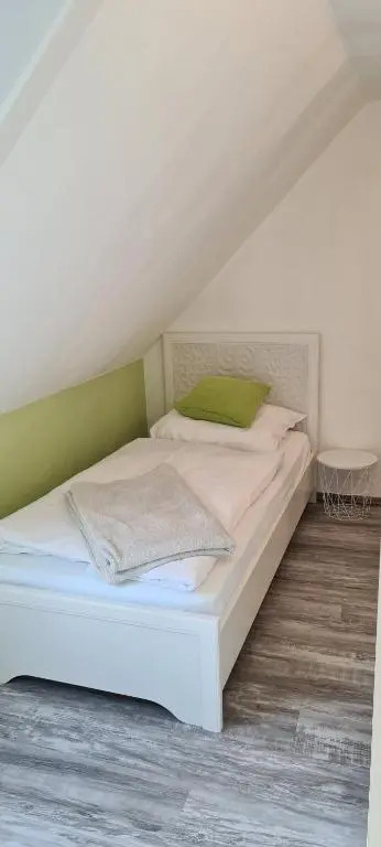 Ferienwohnung Nr 12 inkl Bettwäsche Handtücher Endreinigung