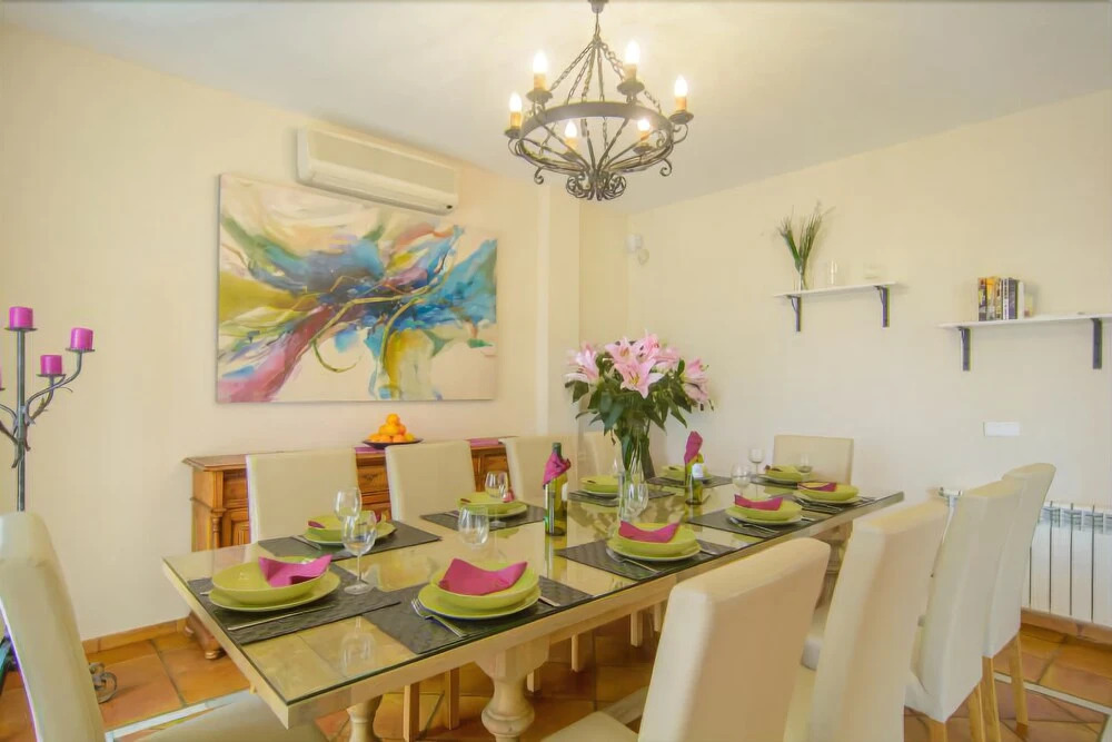 Twelve guest 6bedrooms Villa Montecarlo