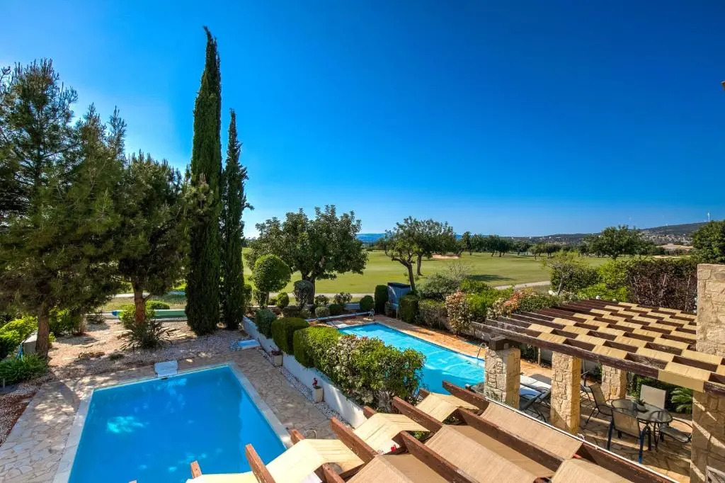 2 bedroom Villa Proteus with private pool, Aphrodite Hills Resort