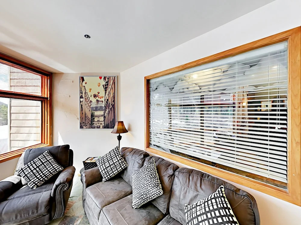 24 River Run Road Condo Unit 2903 1 Bedroom 1 Bathroom Condo