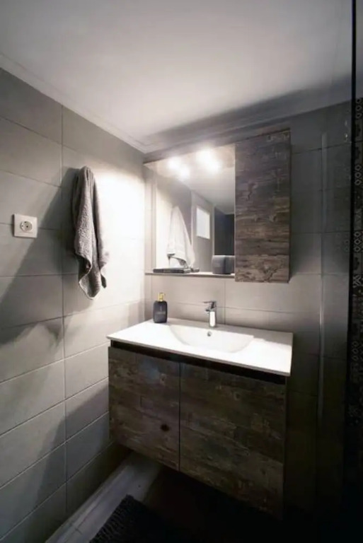 ew Thission Luxury Apartment