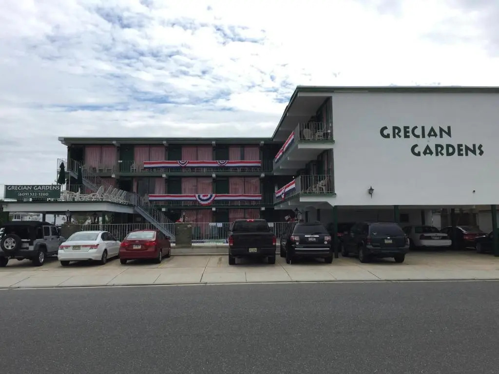 Grecian Garden Motel