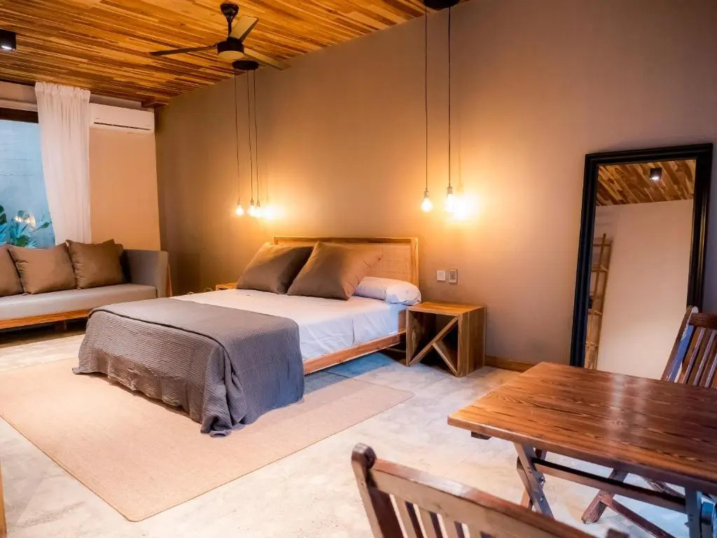 ARjAU Boutique Hotel