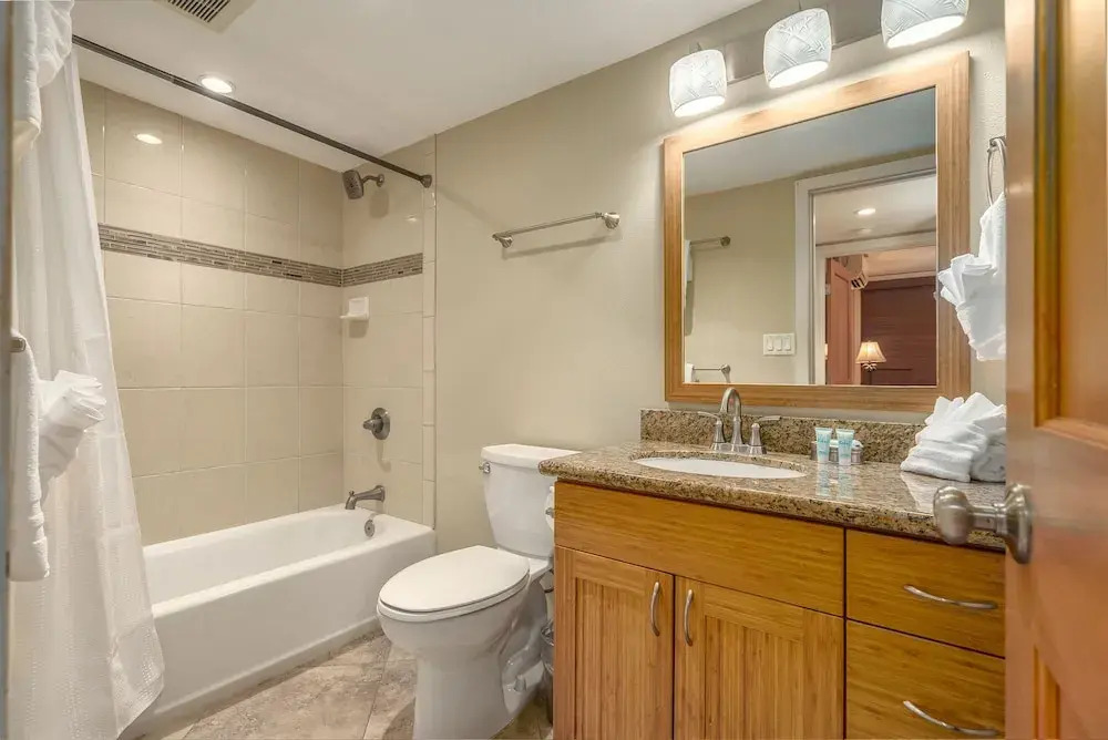 Hale Hui Kai 106 - Beautiful Ground Floor Unit, on Keawakapu Beach, Split AC!
