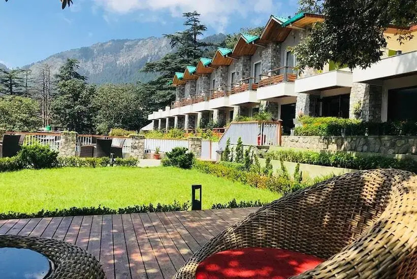 Seasons Hotel By Xperience